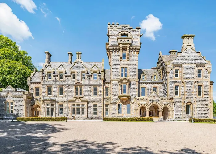 The Alfred Suite Stone Cross Mansion