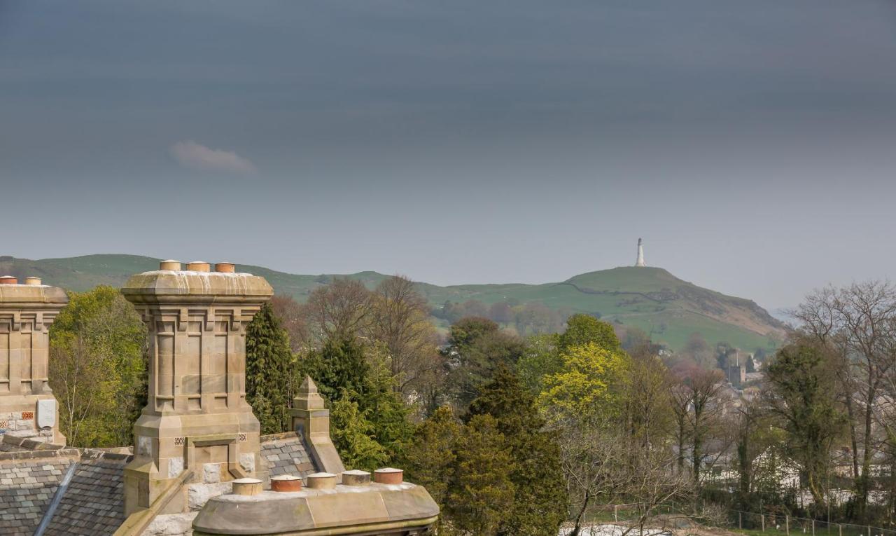 The Alfred Stone Cross Mansion Apartment